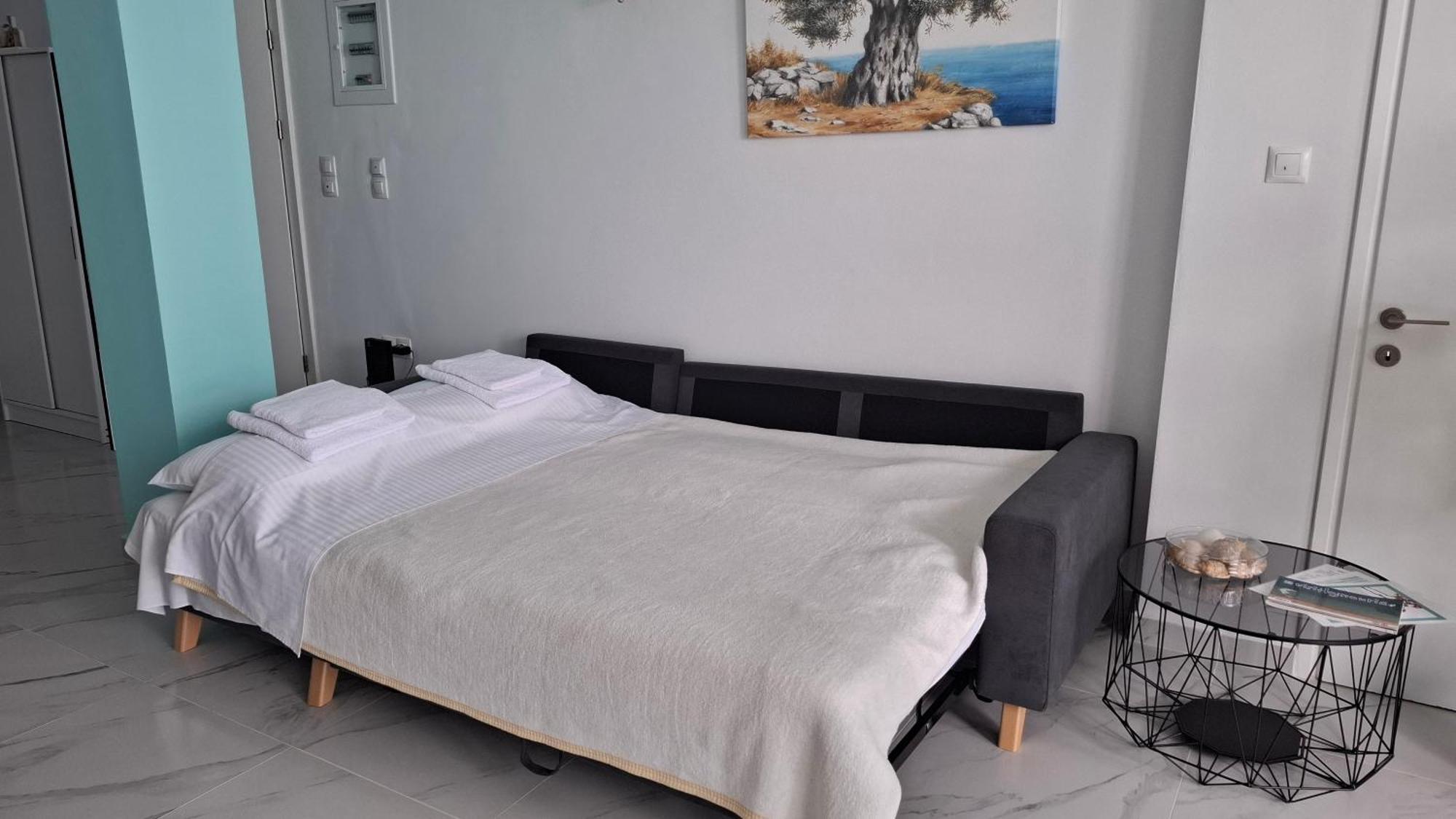 Antony'S Apartment Sea View Тирос Экстерьер фото