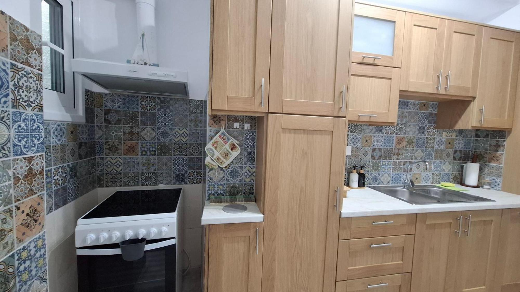 Antony'S Apartment Sea View Тирос Экстерьер фото