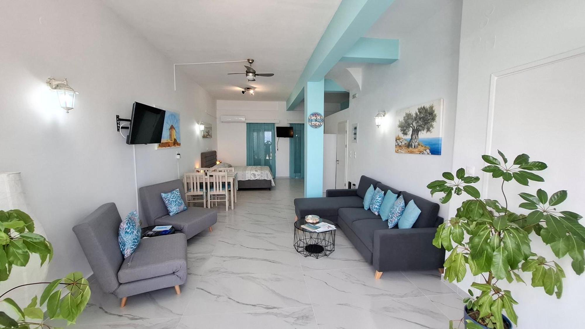 Antony'S Apartment Sea View Тирос Экстерьер фото